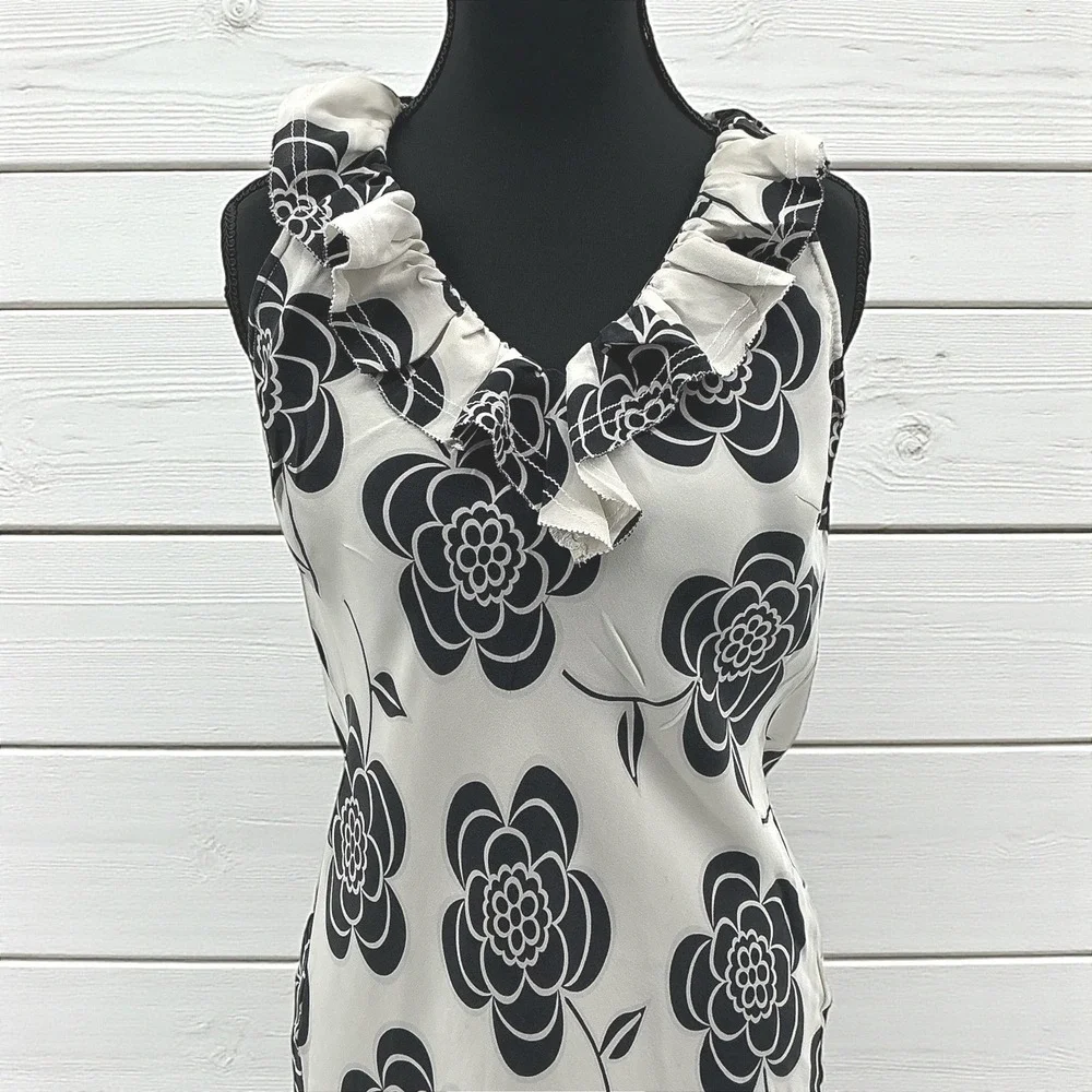 Tory Burch Silk Floral Ruffle Neck‎ Sleeveless Top Womens Size 4 Black White